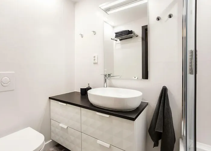 Апартаменти Luxury For Everyone - Hills Park Lux 2 *